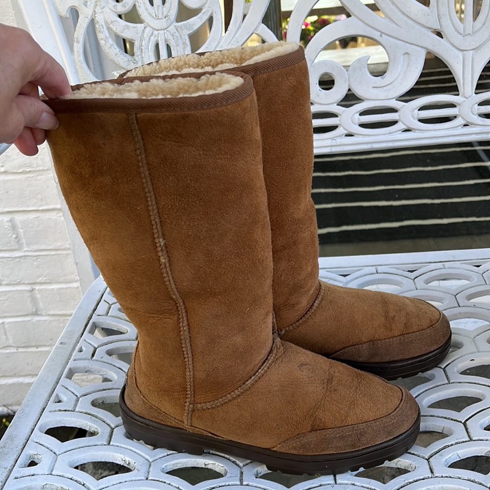 Ugg Ultimate Tall Tasman Braid 5245 Chestnut Boots EUC - Picture 3 of 13
